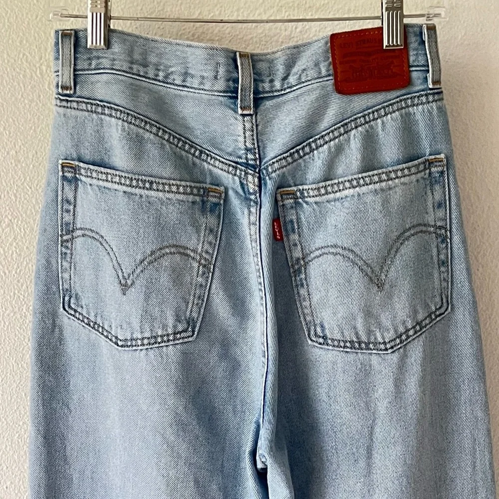 Levis Premium High Loose Light Wash Blue Wide Leg Jeans Size 27 - Picture 4 of 11